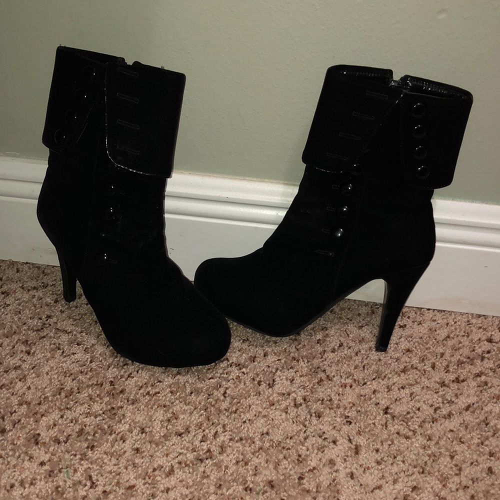 High heel boots